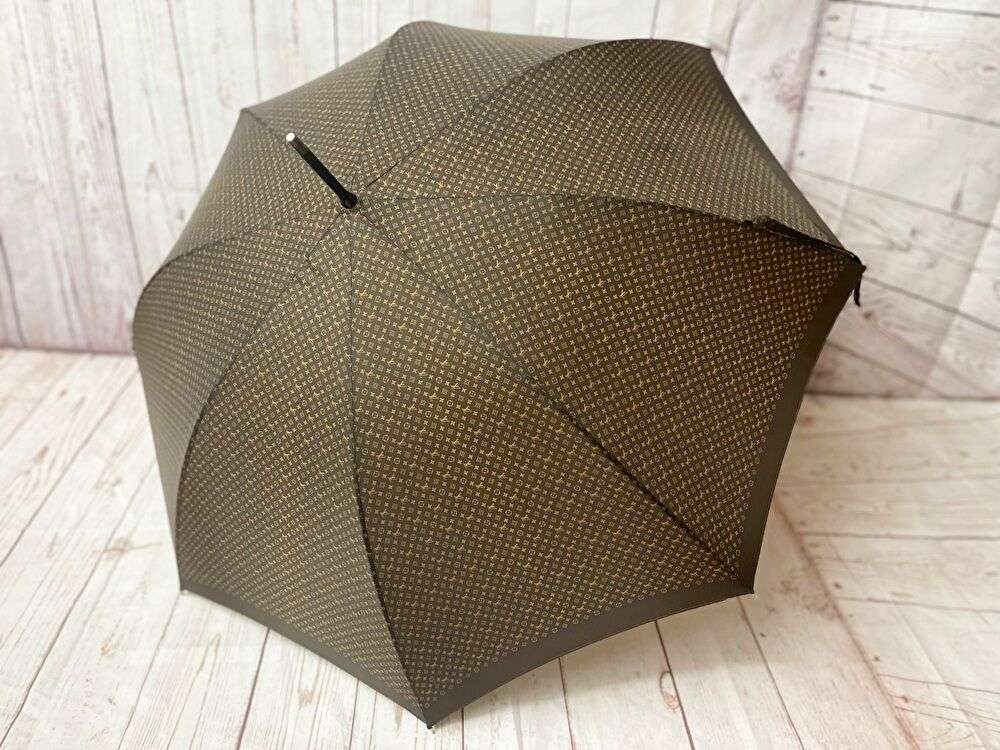 傘のクリーニングで高級傘が復活？傘の修理店　大阪