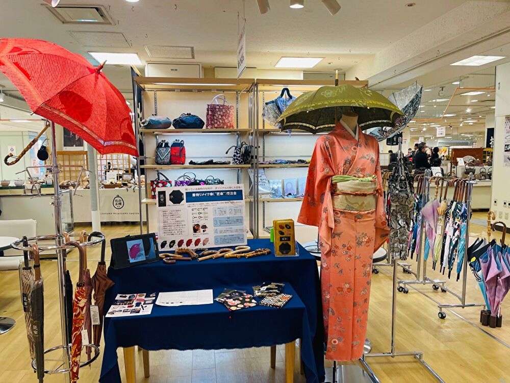 神戸阪急　職人の技展始まりました　傘専門店かさはな
